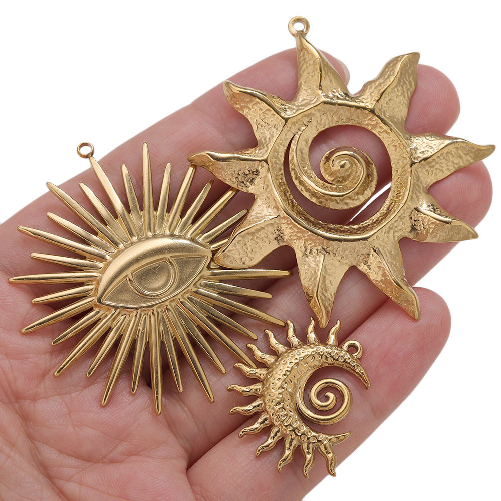 5pcs PVD Gold Charms Stainless - Vintage Fashion Stores recension och pris