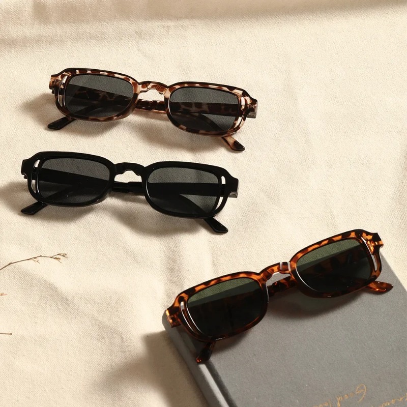 Luxurious Rectangle Sunglasses - Vintage Fashion Enthusiasts recension och pris